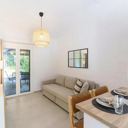 Sani Bliss By Halu!, 2-bd With Private Garden