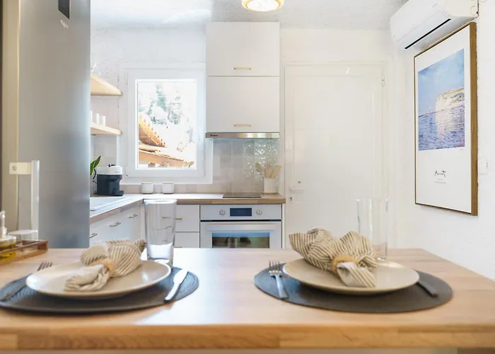 Sani Bliss By Halu!, 2-bd With Private Garden